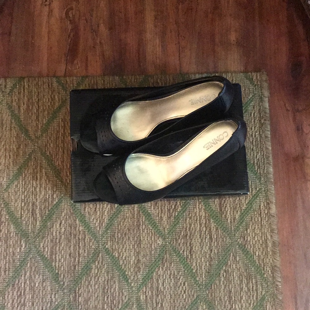 Connie Wedge Heels - Picture 3 of 6